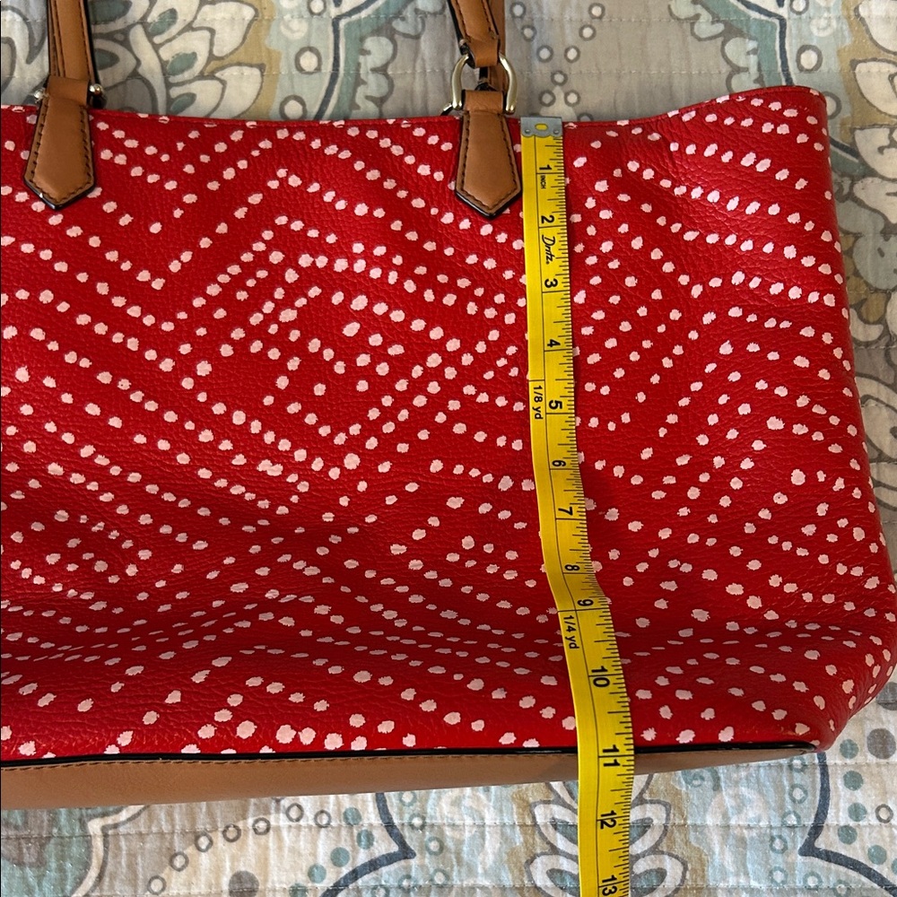 Diane Von Furstenberg Red and White Leather Tote with Pouch - Picture 13 of 14